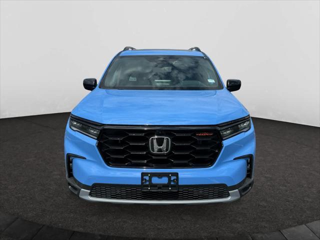 new 2025 Honda Pilot car, priced at $51,250