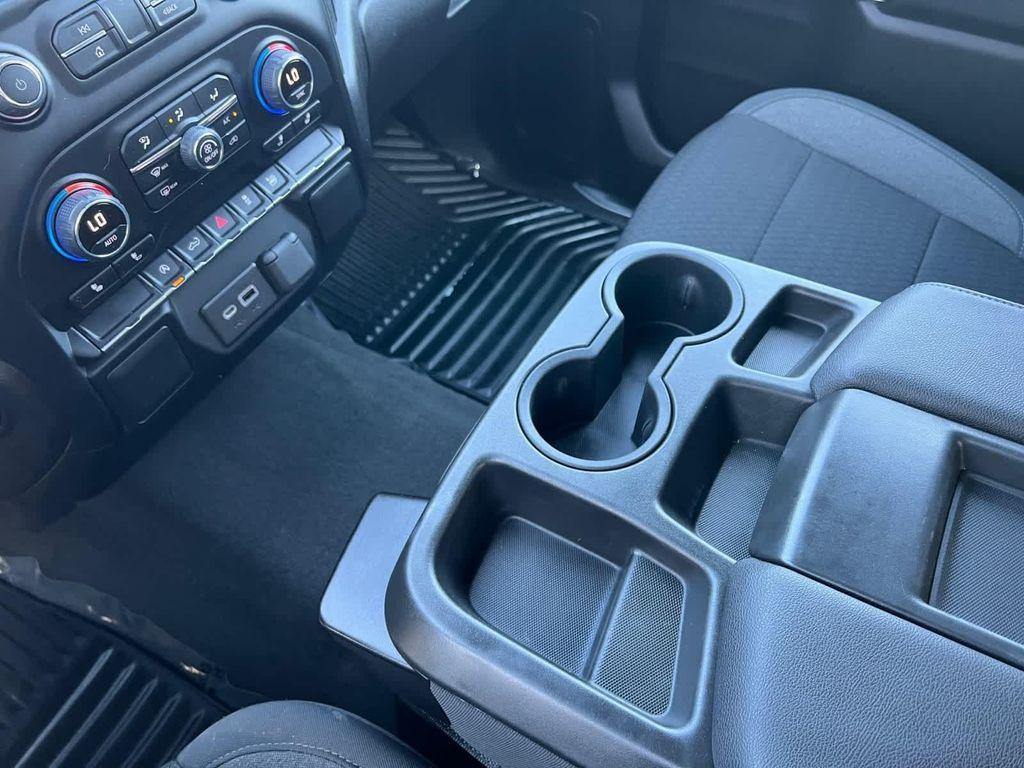 used 2022 Chevrolet Silverado 1500 car, priced at $34,387