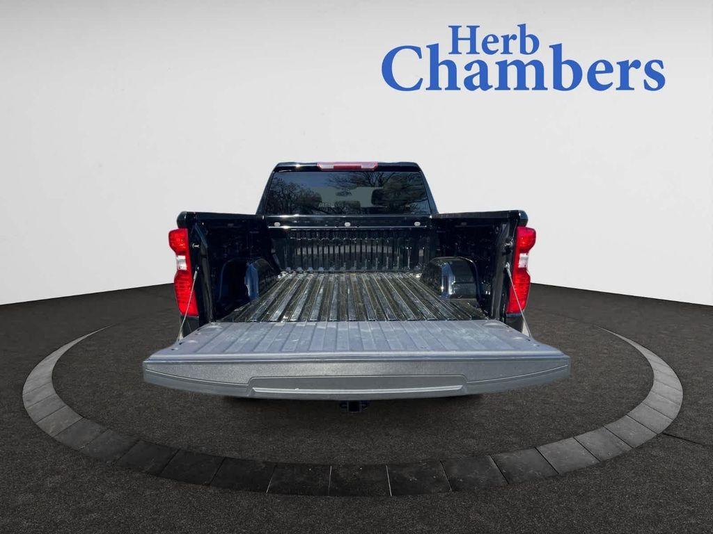 used 2022 Chevrolet Silverado 1500 car, priced at $34,387