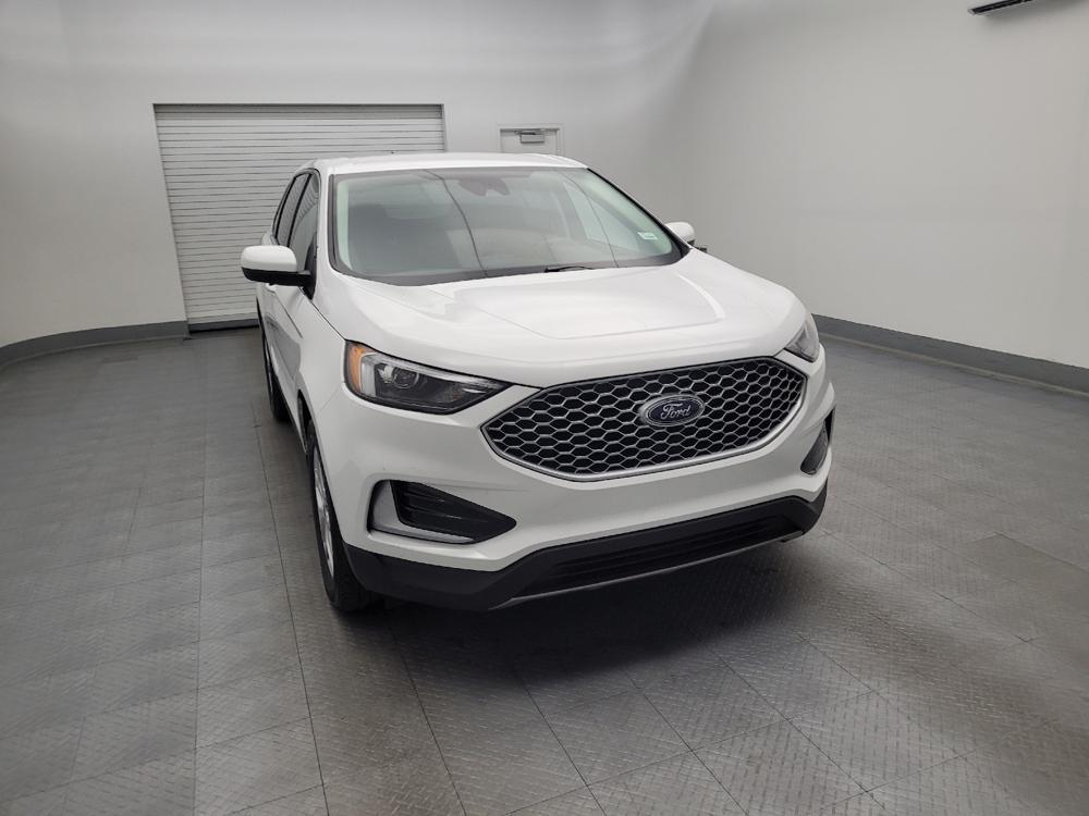 used 2024 Ford Edge car, priced at $24,295