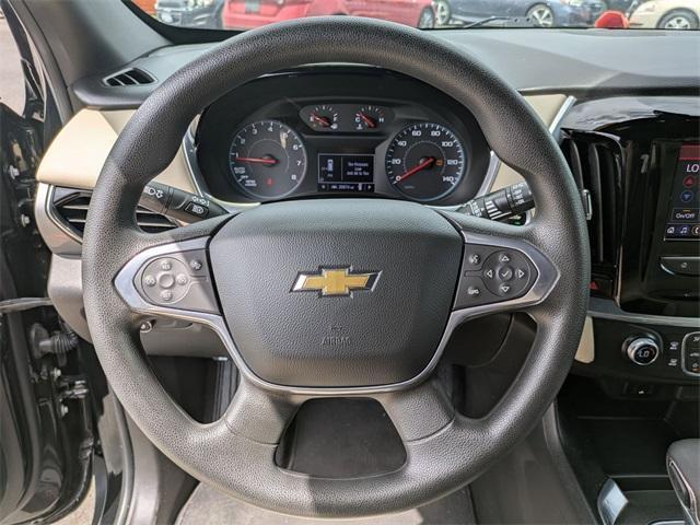 used 2022 Chevrolet Traverse car, priced at $31,495
