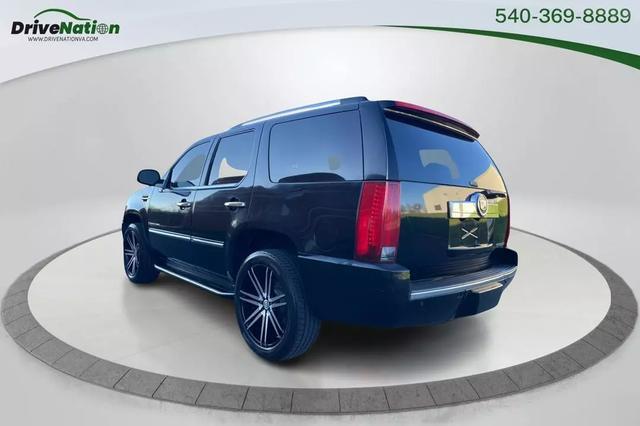 used 2007 Cadillac Escalade car, priced at $11,699