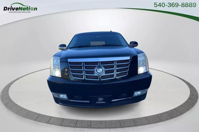 used 2007 Cadillac Escalade car, priced at $11,699