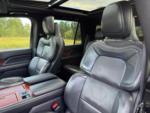 used 2022 Lincoln Navigator car, priced at $50,994