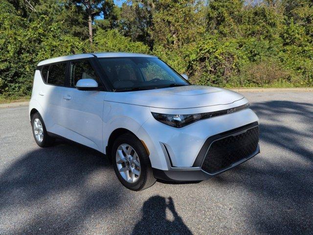 used 2023 Kia Soul car, priced at $20,977