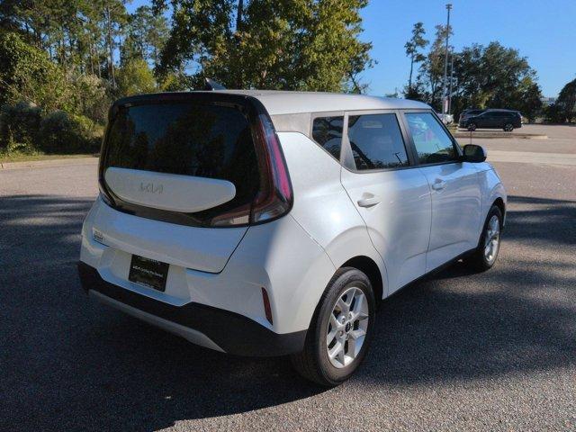 used 2023 Kia Soul car, priced at $20,977