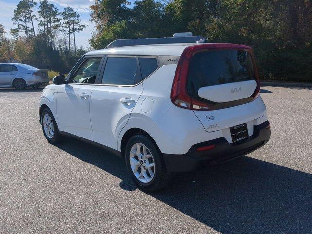 used 2022 Kia Soul car, priced at $17,977