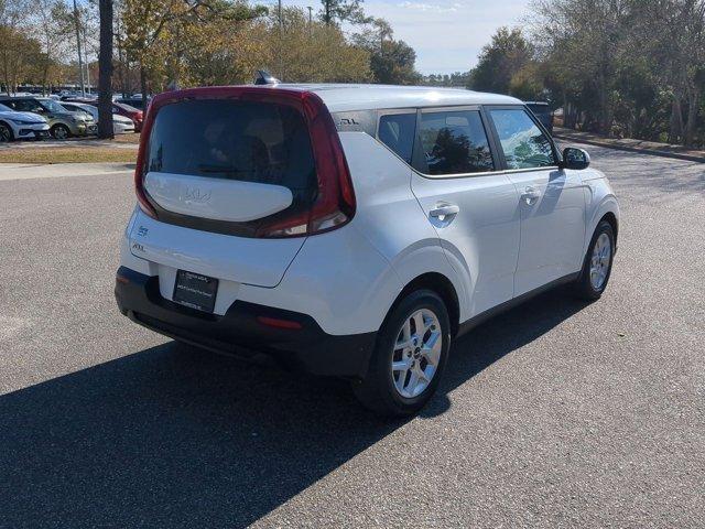 used 2022 Kia Soul car, priced at $17,977