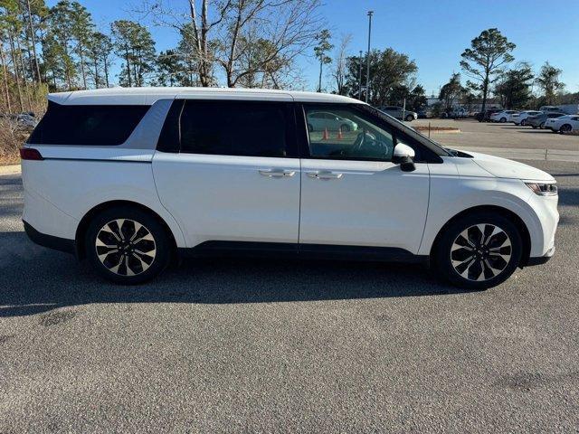 used 2023 Kia Carnival car, priced at $34,277