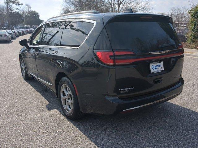 used 2022 Chrysler Pacifica car, priced at $23,277