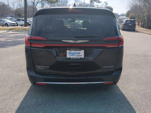 used 2022 Chrysler Pacifica car, priced at $23,277