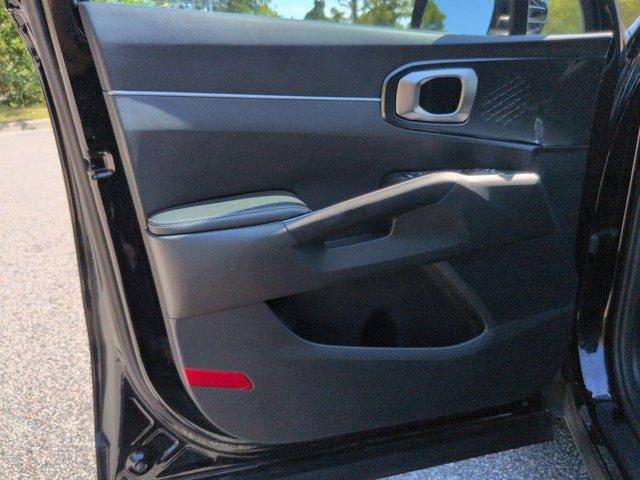 used 2023 Kia Sorento car, priced at $23,277