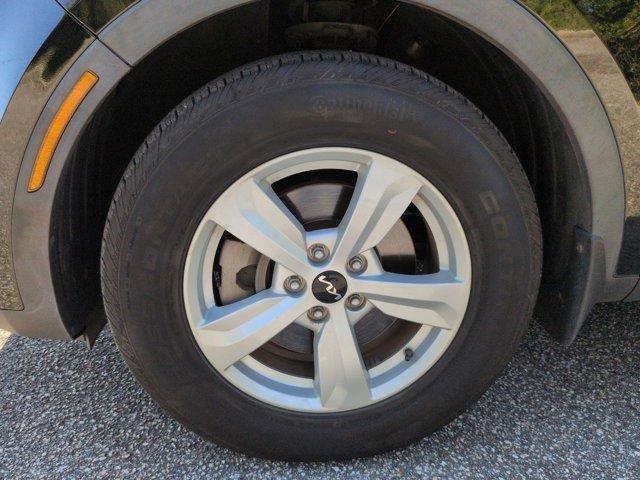 used 2023 Kia Sorento car, priced at $23,277