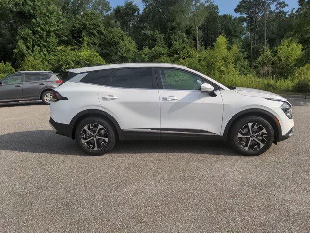 new 2025 Kia Sportage car, priced at $31,235