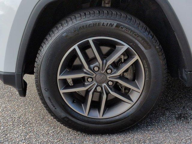 used 2021 Jeep Grand Cherokee car, priced at $22,277