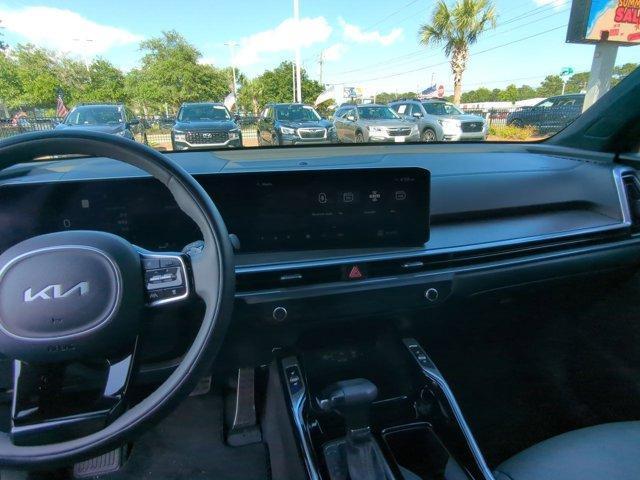 used 2024 Kia Sorento car, priced at $42,577