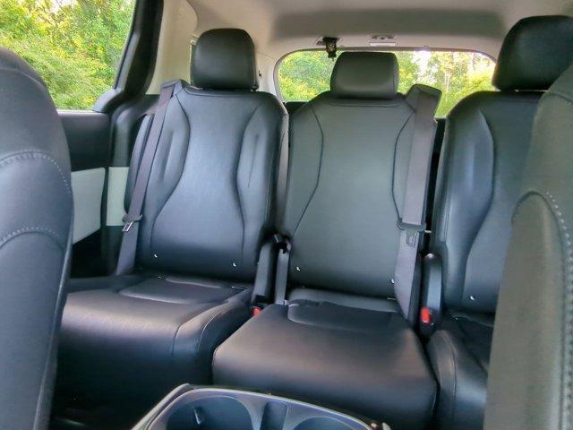 used 2024 Kia Carnival car, priced at $39,977