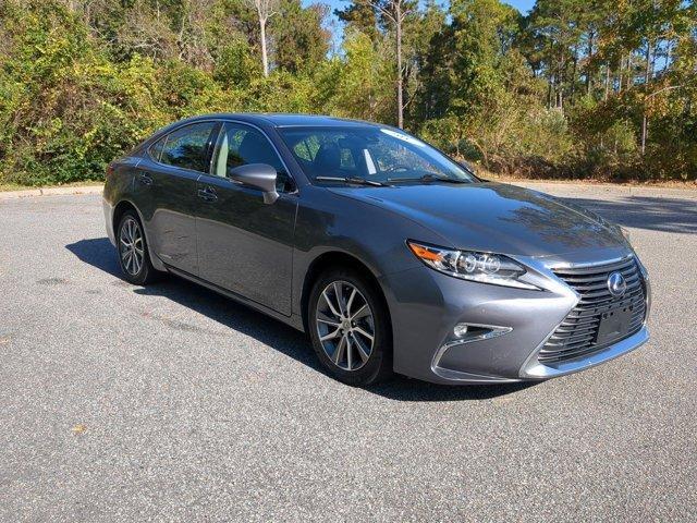 used 2017 Lexus ES 300h car, priced at $18,477