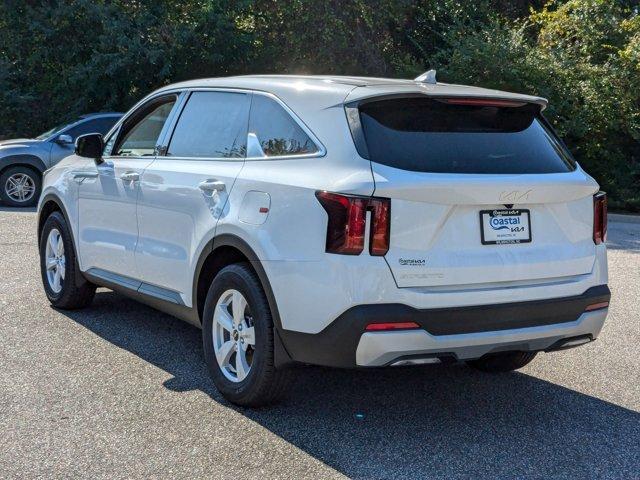 new 2025 Kia Sorento car, priced at $33,085