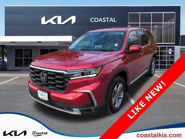 used 2025 Honda Pilot car, priced at $41,977