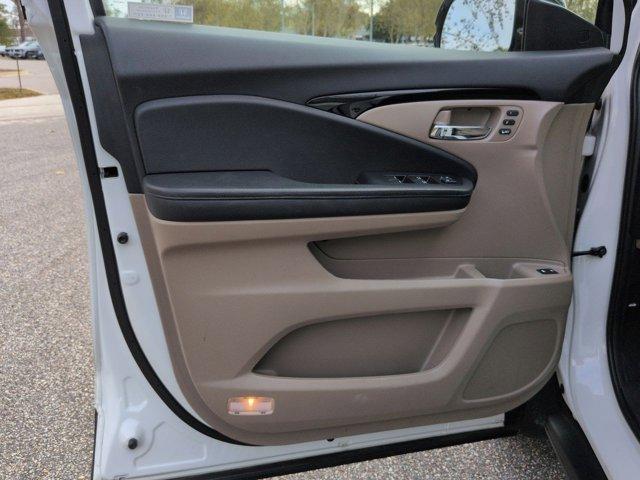 used 2020 Honda Pilot car, priced at $23,677