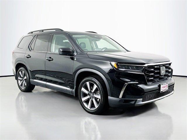 used 2023 Honda Pilot car, priced at $43,100