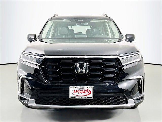 used 2023 Honda Pilot car, priced at $43,100