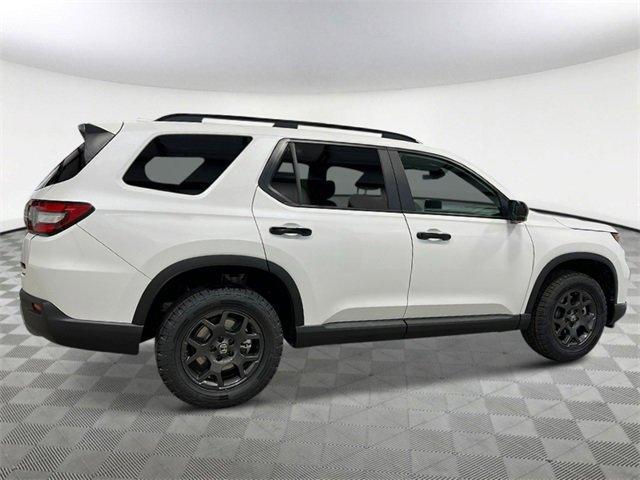 new 2025 Honda Pilot car, priced at $48,259