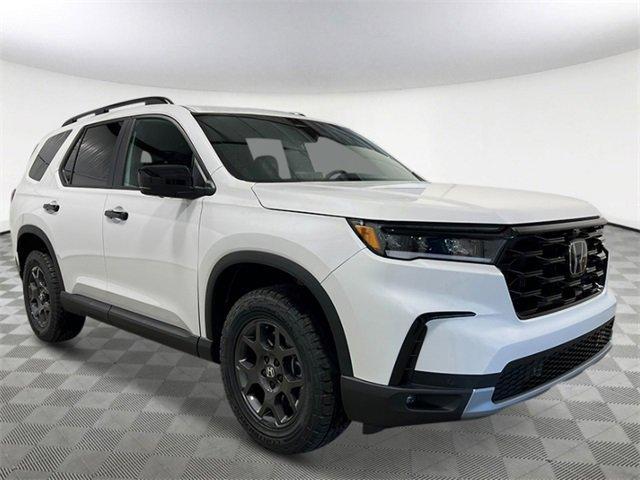 new 2025 Honda Pilot car, priced at $48,259