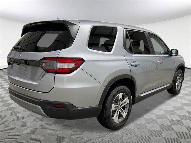 new 2025 Honda Pilot car, priced at $44,815