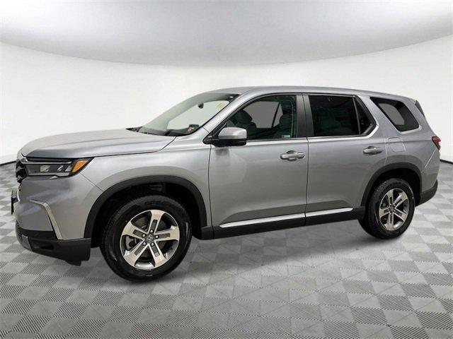 new 2025 Honda Pilot car, priced at $44,815