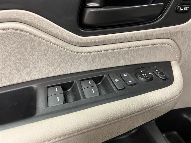 new 2025 Honda Odyssey car, priced at $42,753