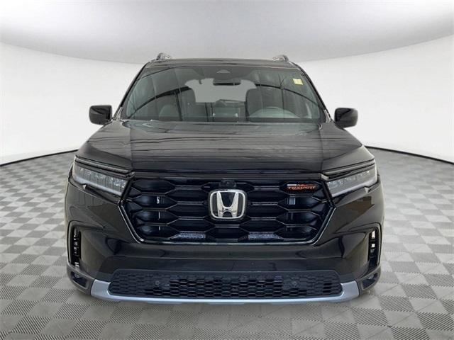 new 2025 Honda Pilot car, priced at $47,787