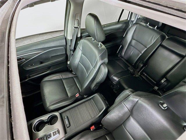 used 2022 Honda Pilot car, priced at $26,895