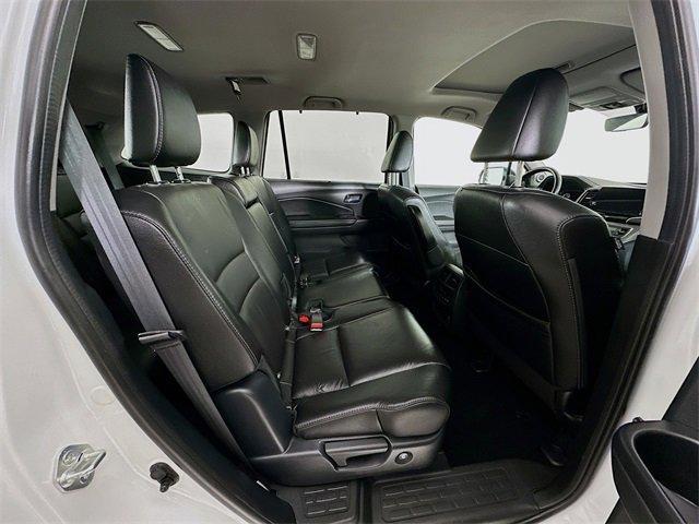 used 2022 Honda Pilot car, priced at $26,895