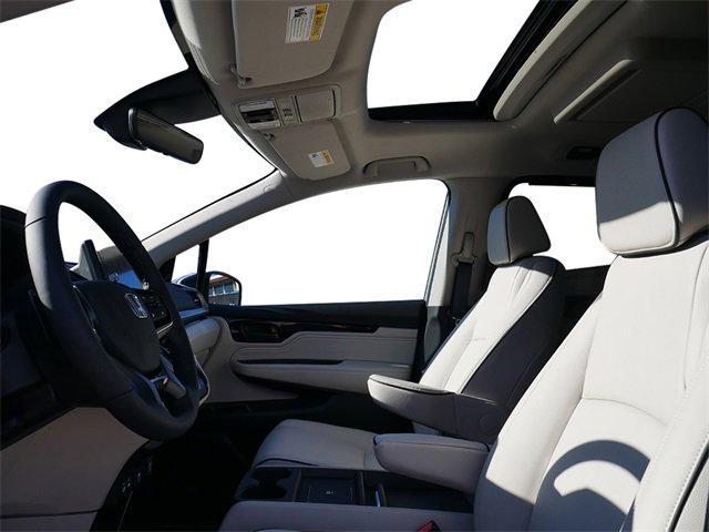 new 2026 Honda Odyssey car, priced at $46,532