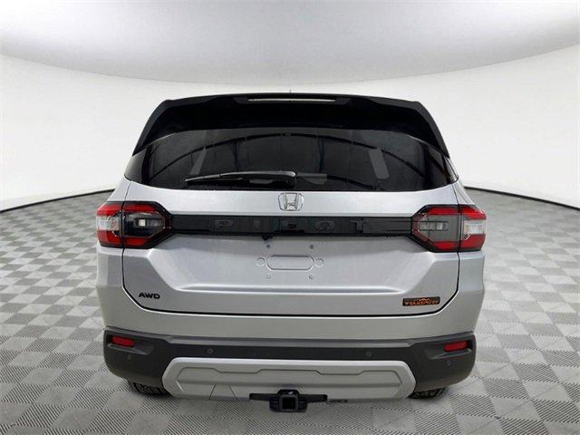 new 2025 Honda Pilot car, priced at $47,832