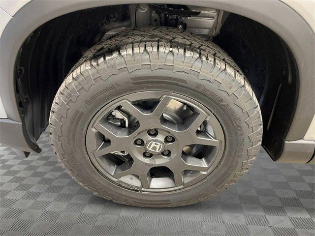 new 2025 Honda Pilot car, priced at $47,832
