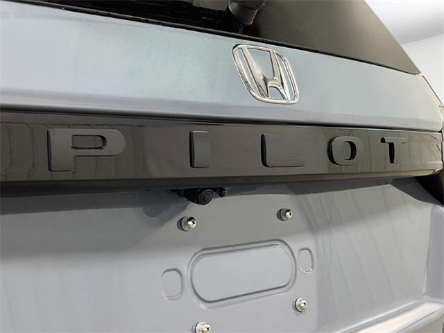 new 2025 Honda Pilot car, priced at $48,159