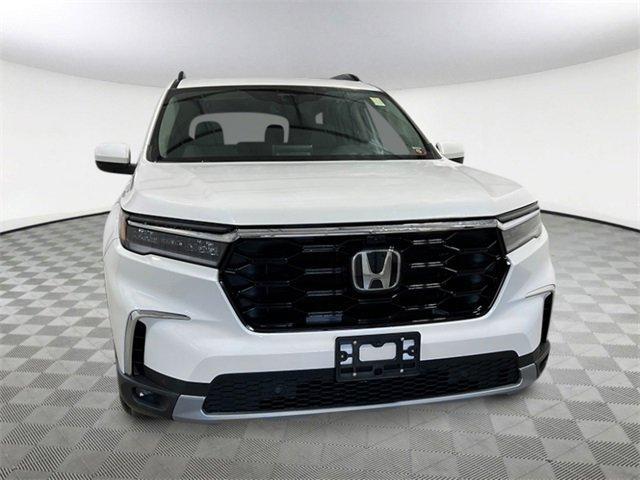new 2025 Honda Pilot car, priced at $53,929