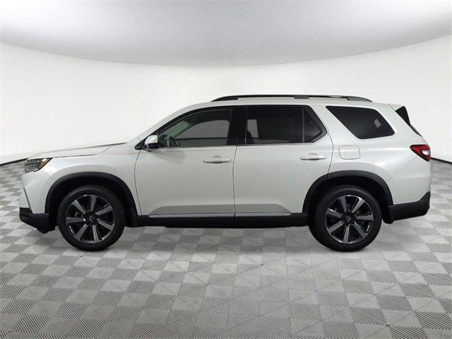 new 2025 Honda Pilot car, priced at $48,250