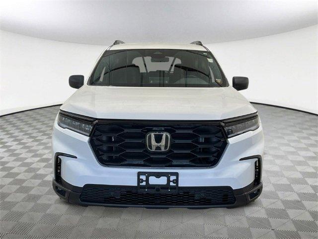new 2025 Honda Pilot car, priced at $41,281