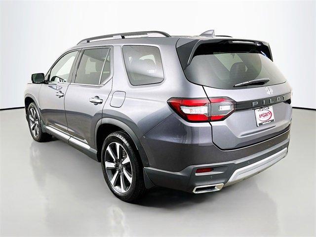 used 2024 Honda Pilot car, priced at $42,500