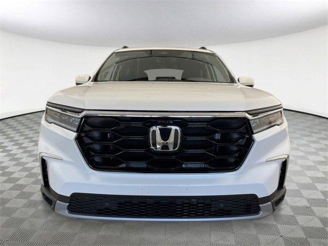 new 2025 Honda Pilot car, priced at $47,703