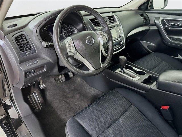 used 2016 Nissan Altima car