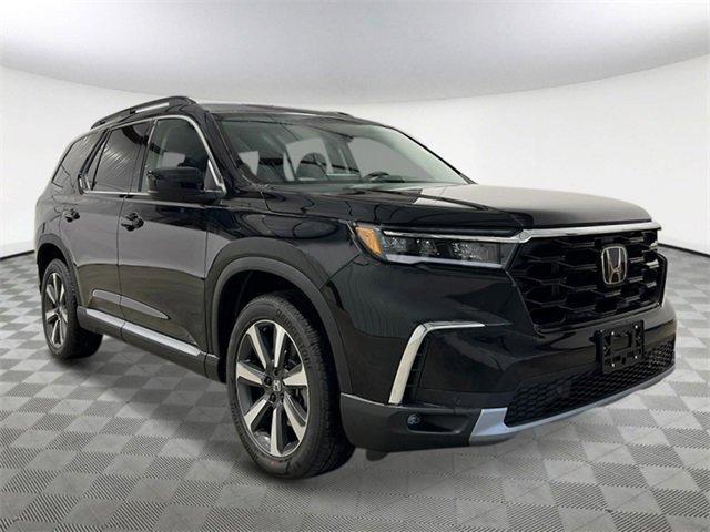 new 2025 Honda Pilot car, priced at $47,176