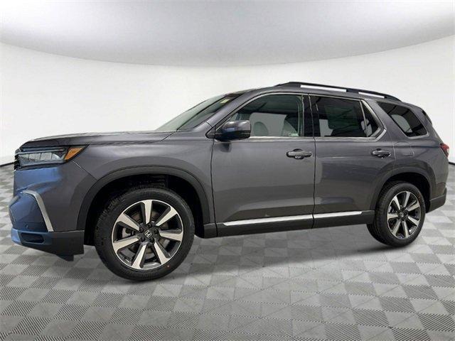 new 2025 Honda Pilot car, priced at $47,276