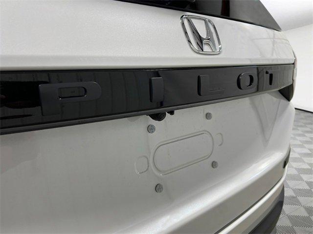 new 2025 Honda Pilot car, priced at $48,619