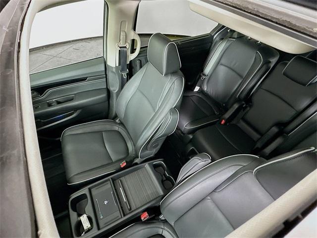used 2025 Honda Odyssey car, priced at $44,000