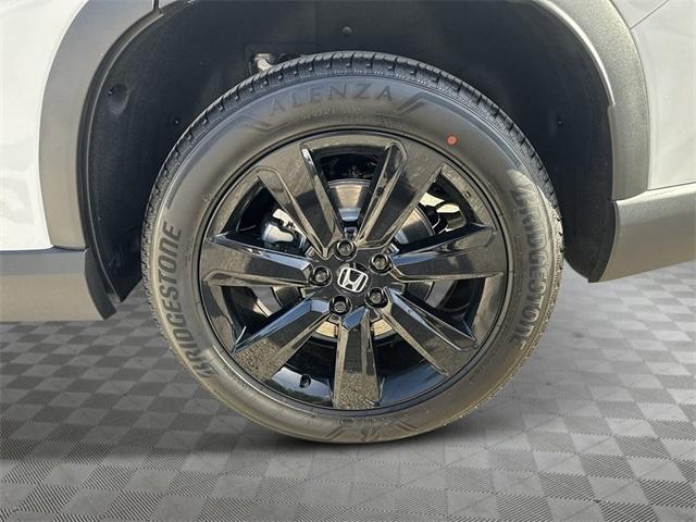 new 2025 Honda Pilot car, priced at $50,526